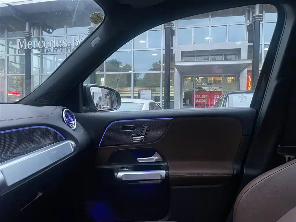 MERCEDES BENZ GLB 2022