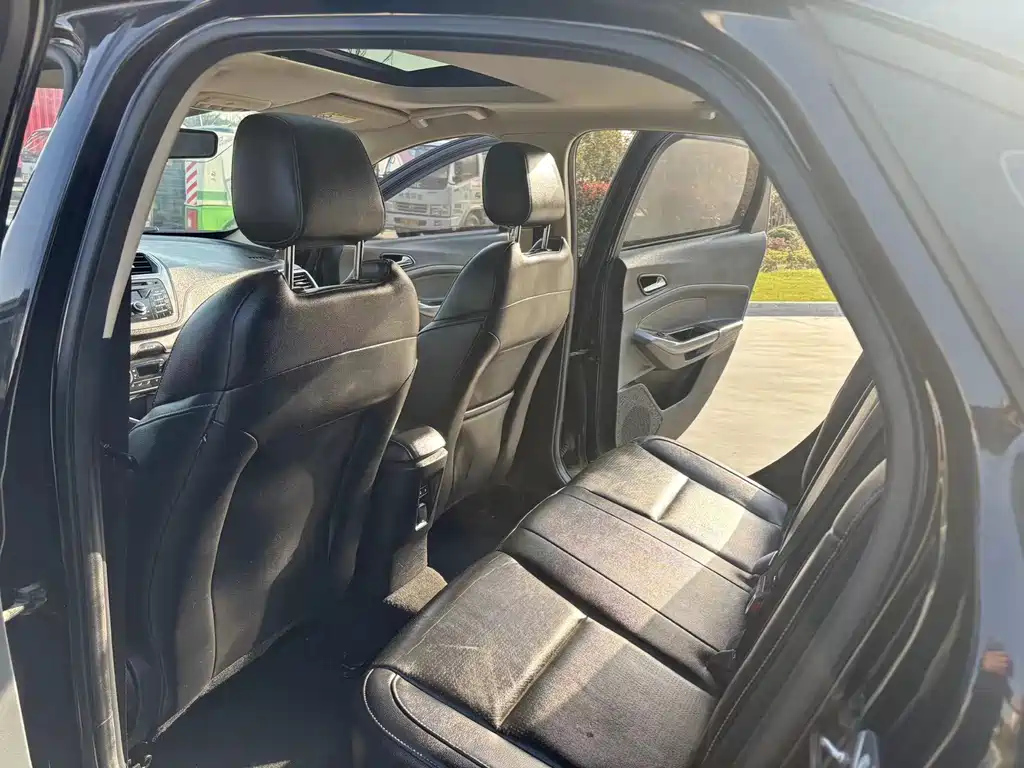 FORD ESCORT 2016