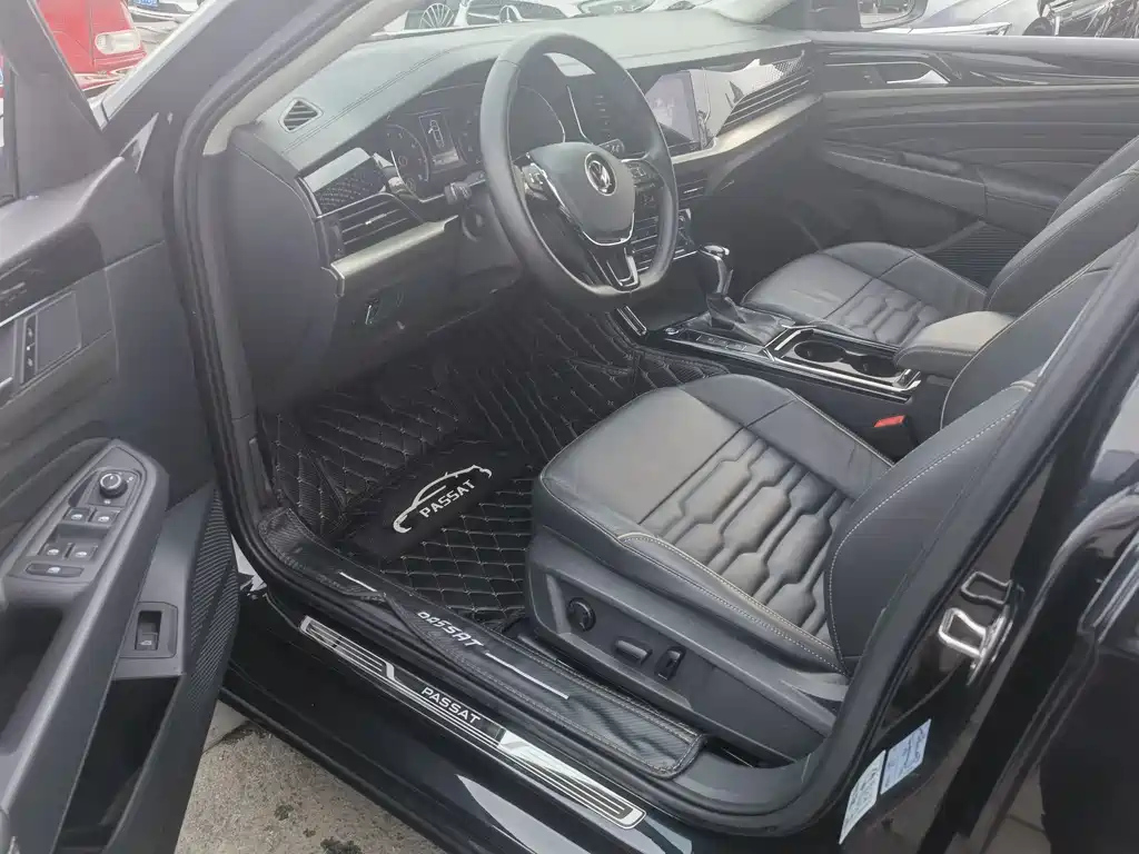VOLKSWAGEN PASSAT 2021
