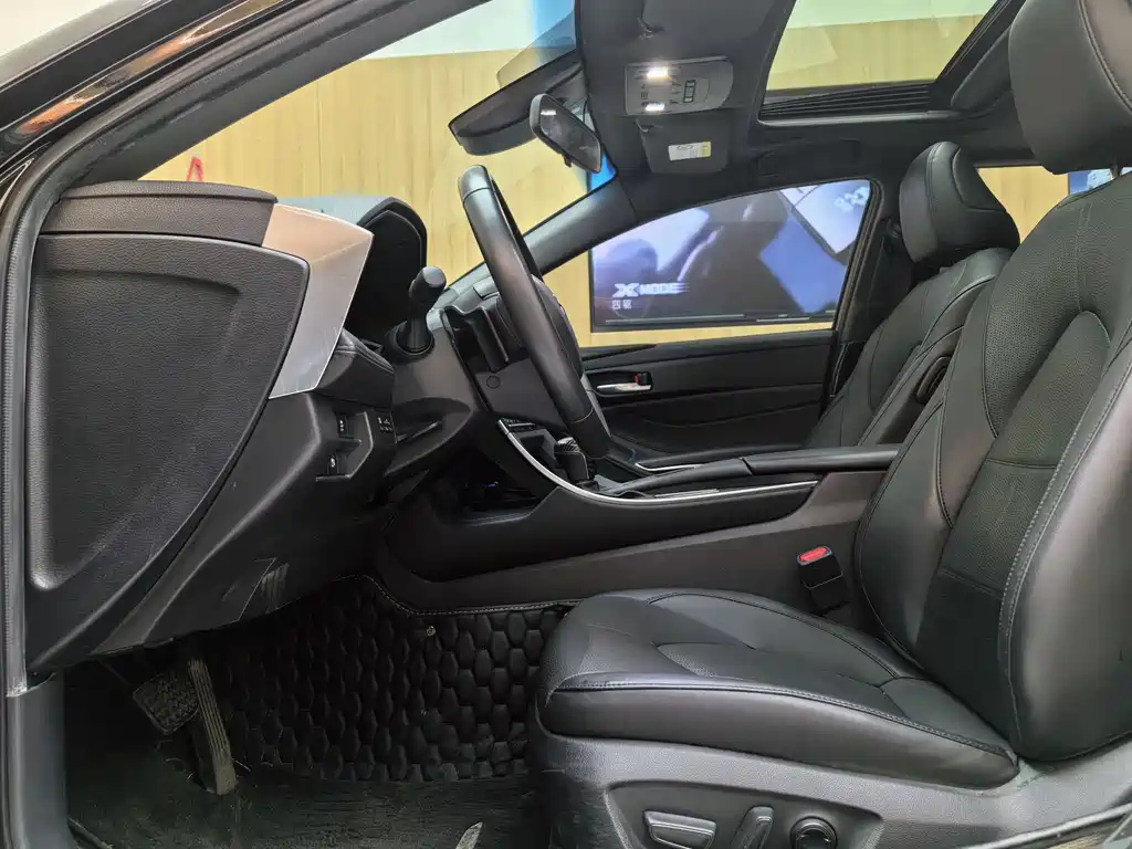 TOYOTA AVALON 2021