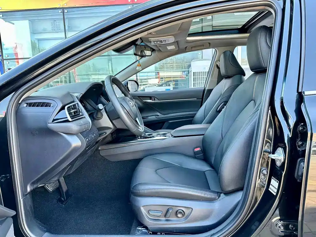 TOYOTA CAMRY 2022