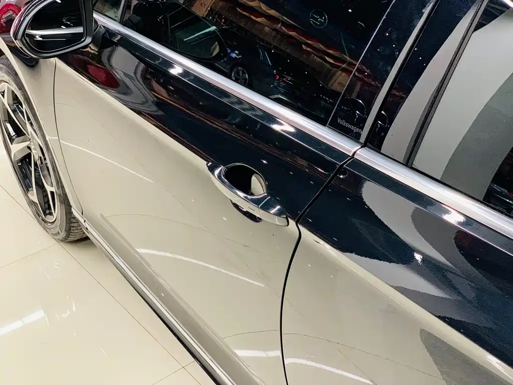 VOLKSWAGEN MAGOTAN 2023