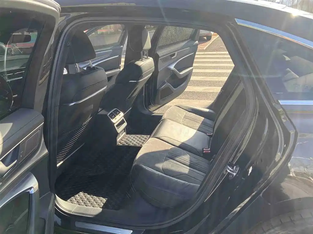 AUDI A6L 2020