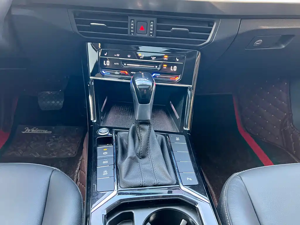 VOLKSWAGEN PASSAT 2021