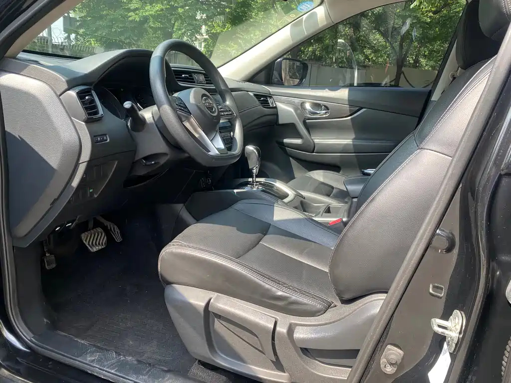 NISSAN X-TRAIL 2017