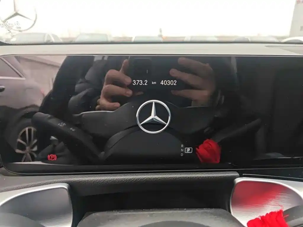 MERCEDES BENZ GLB 2021