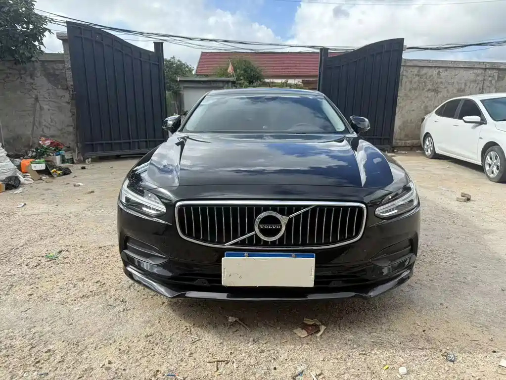 VOLVO S90 2018