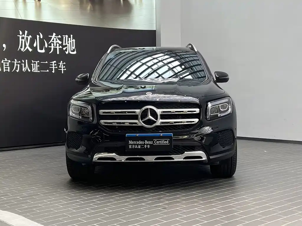 MERCEDES BENZ GLB 2023