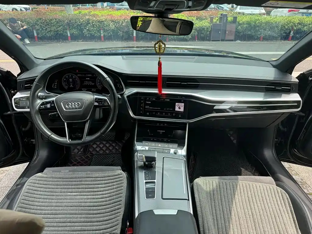 AUDI A6L 2020