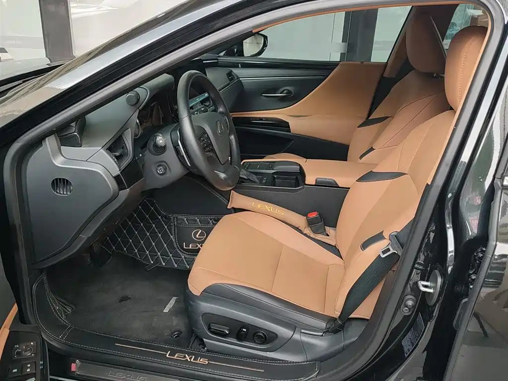 LEXUS ES 2022