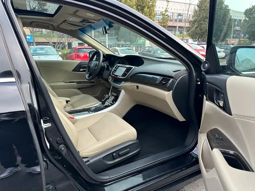 HONDA ACCORD 2015