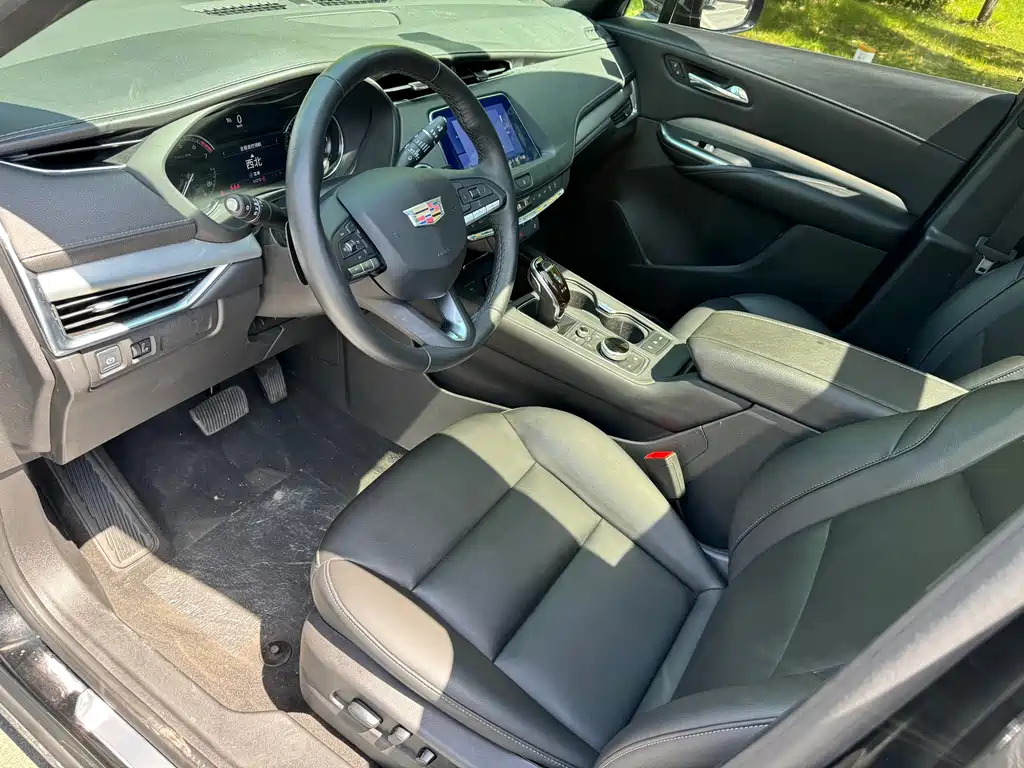 CADILLAC XT4 2020