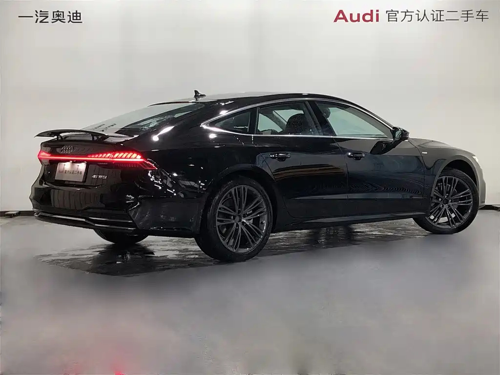 AUDI A7 2024