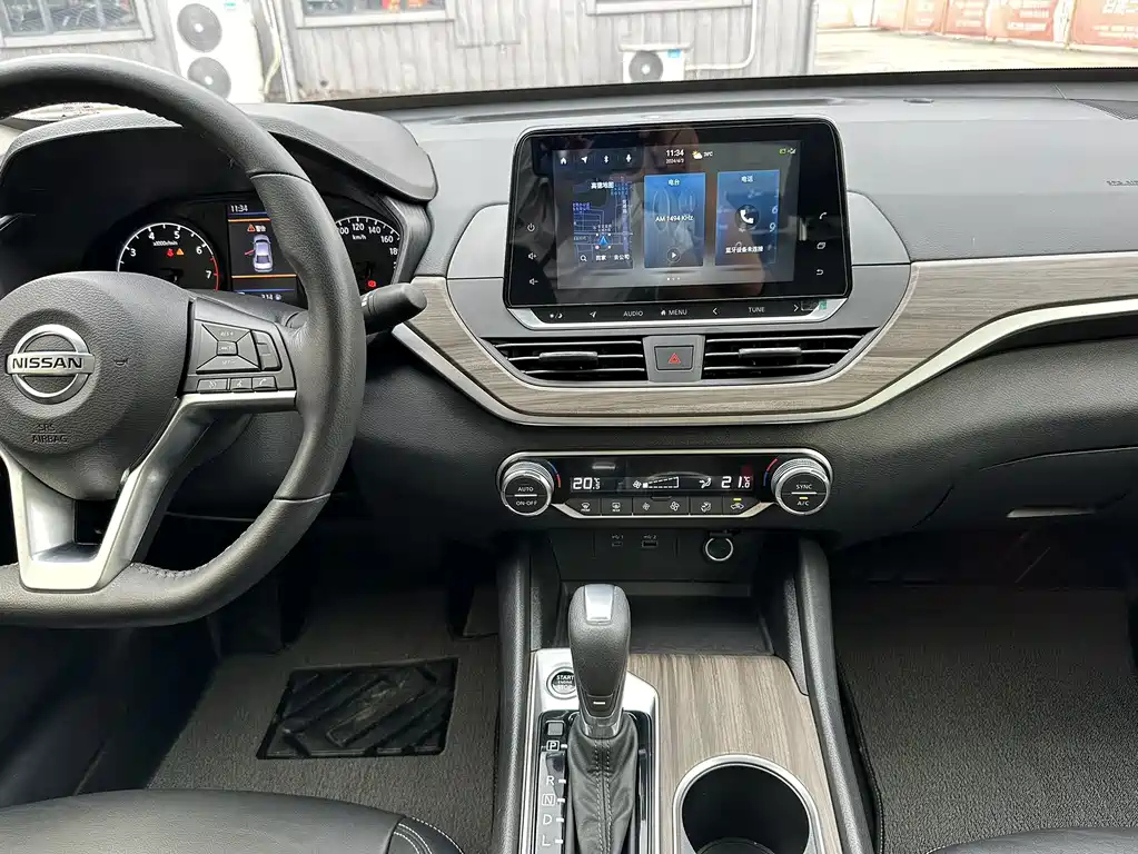 NISSAN TEANA 2021