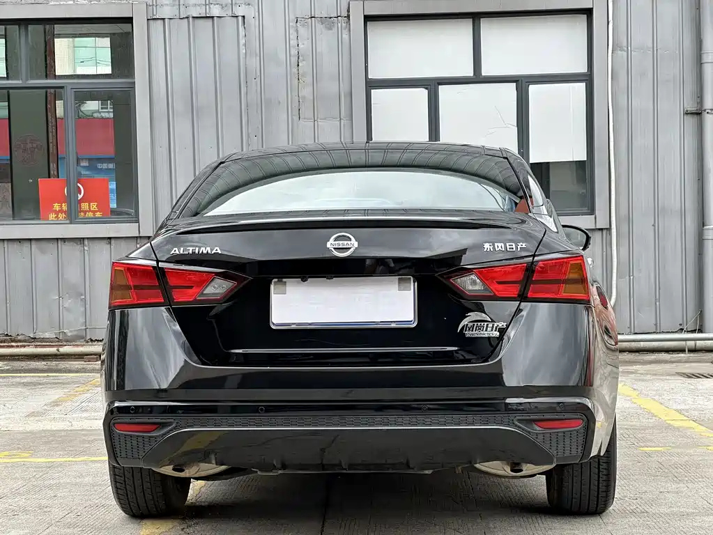 NISSAN TEANA 2021