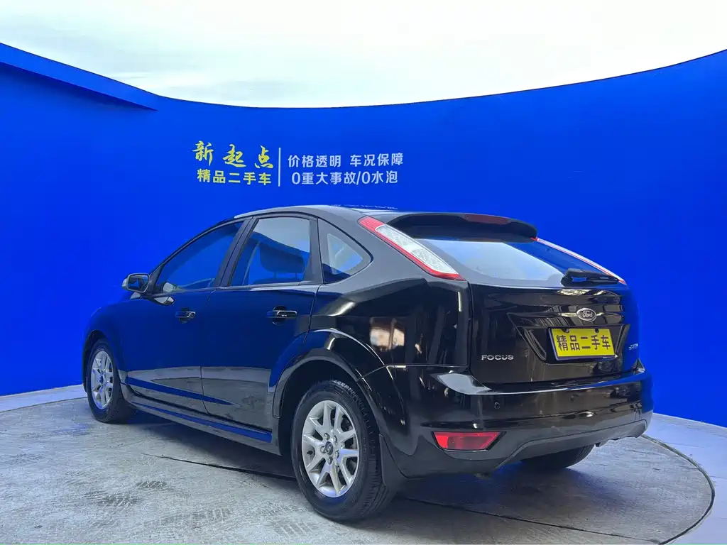 FORD FOCUS 2012