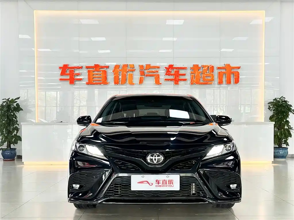TOYOTA CAMRY 2022
