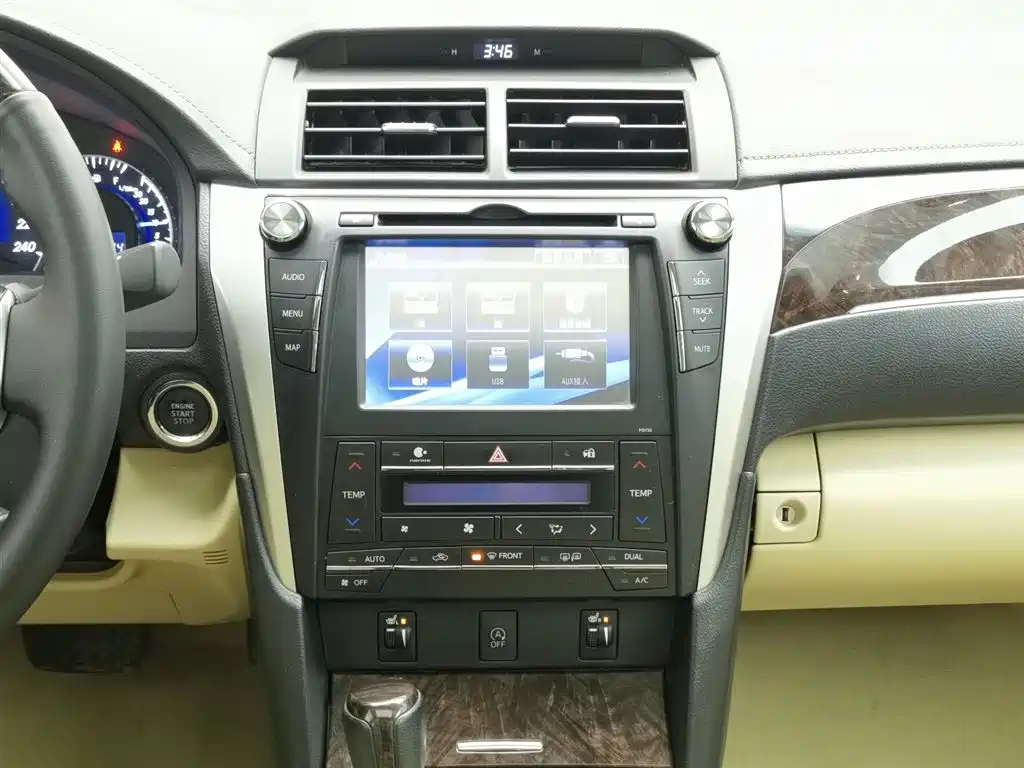 TOYOTA CAMRY 2017