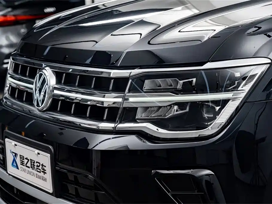 VOLKSWAGEN TOURAN 2023
