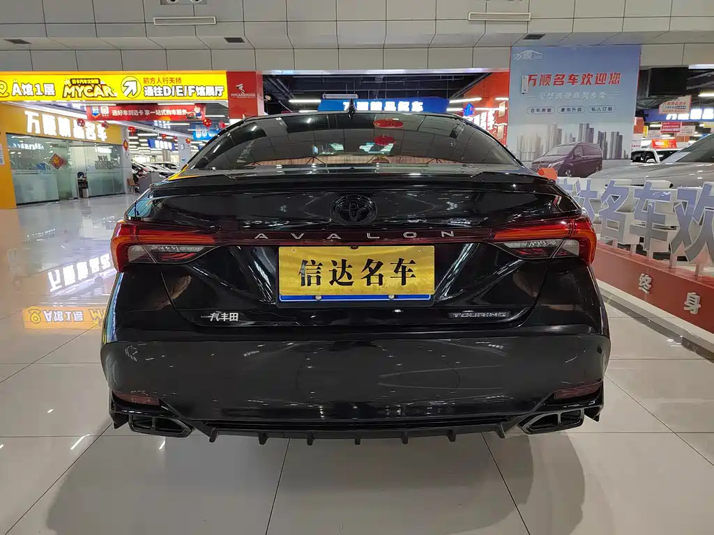 TOYOTA AVALON 2019
