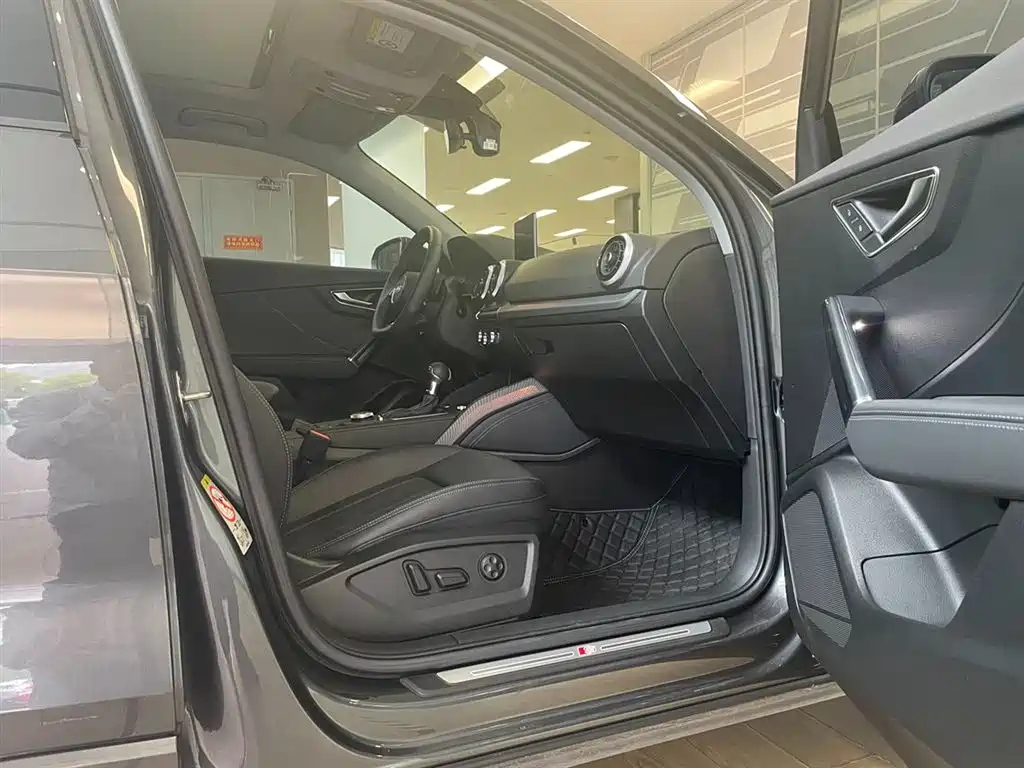 AUDI Q2L 2023