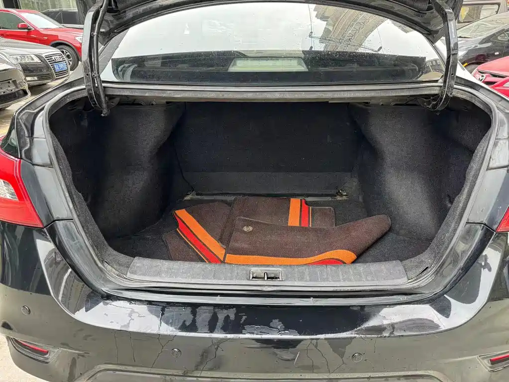 NISSAN SYLPHY 2019