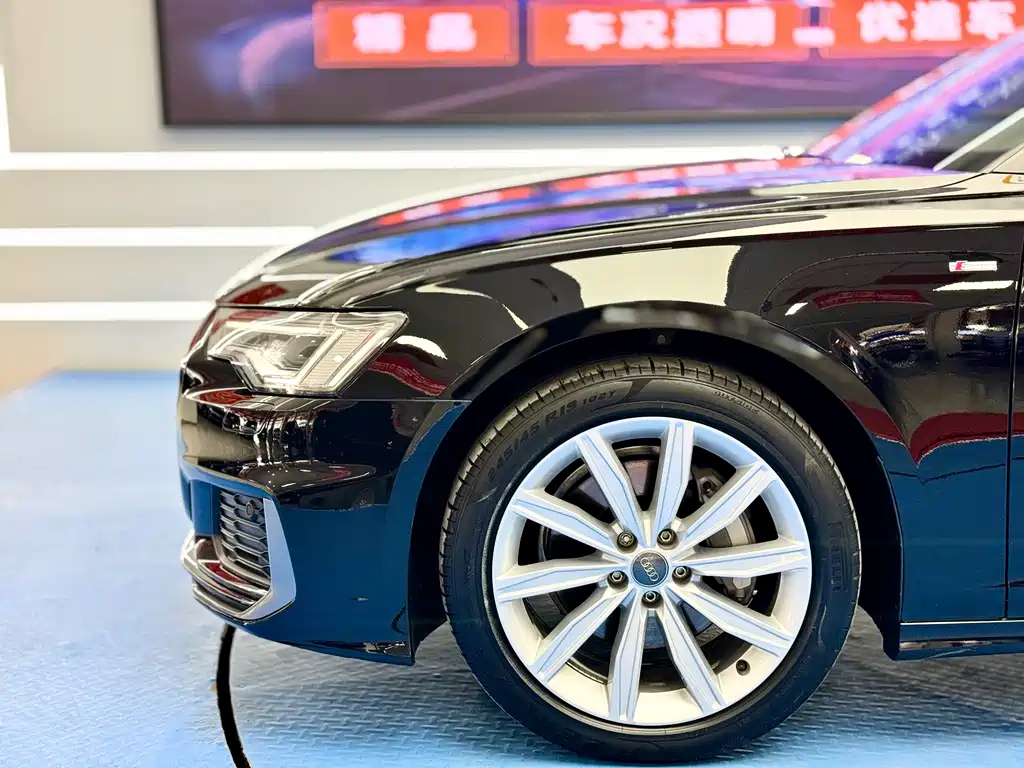 AUDI A6L 2021