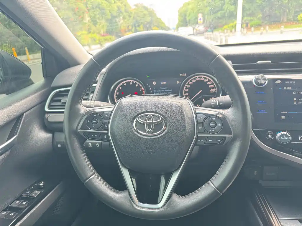 TOYOTA CAMRY 2021