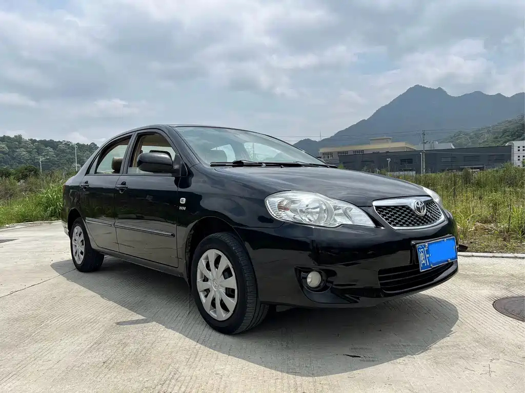 TOYOTA COROLLA 2010
