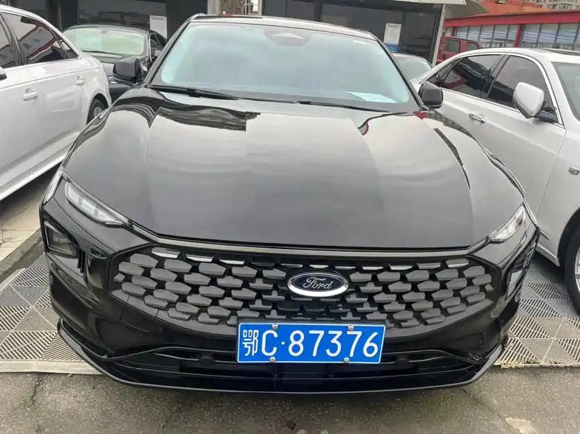 FORD MONDEO 2023
