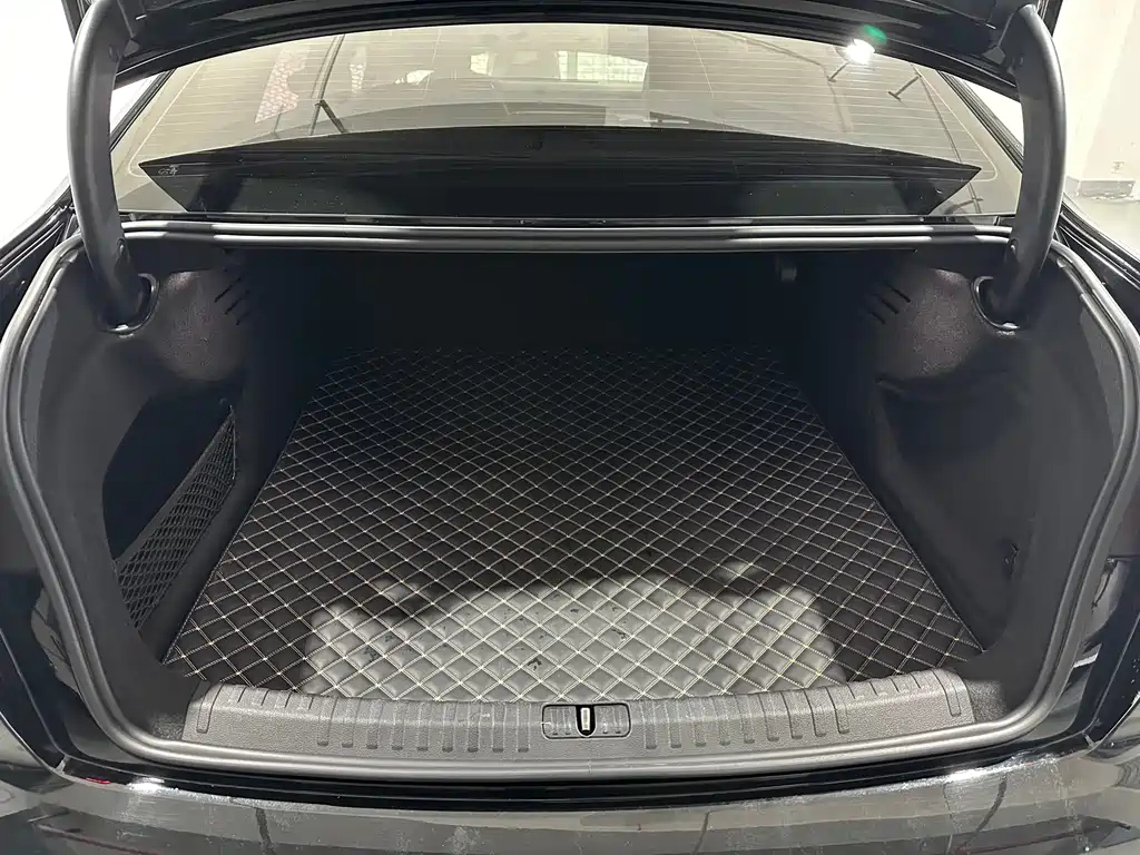 AUDI A6L 2021