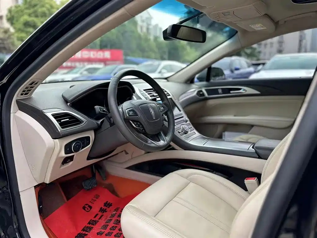 LINCOLN MKZ 2018