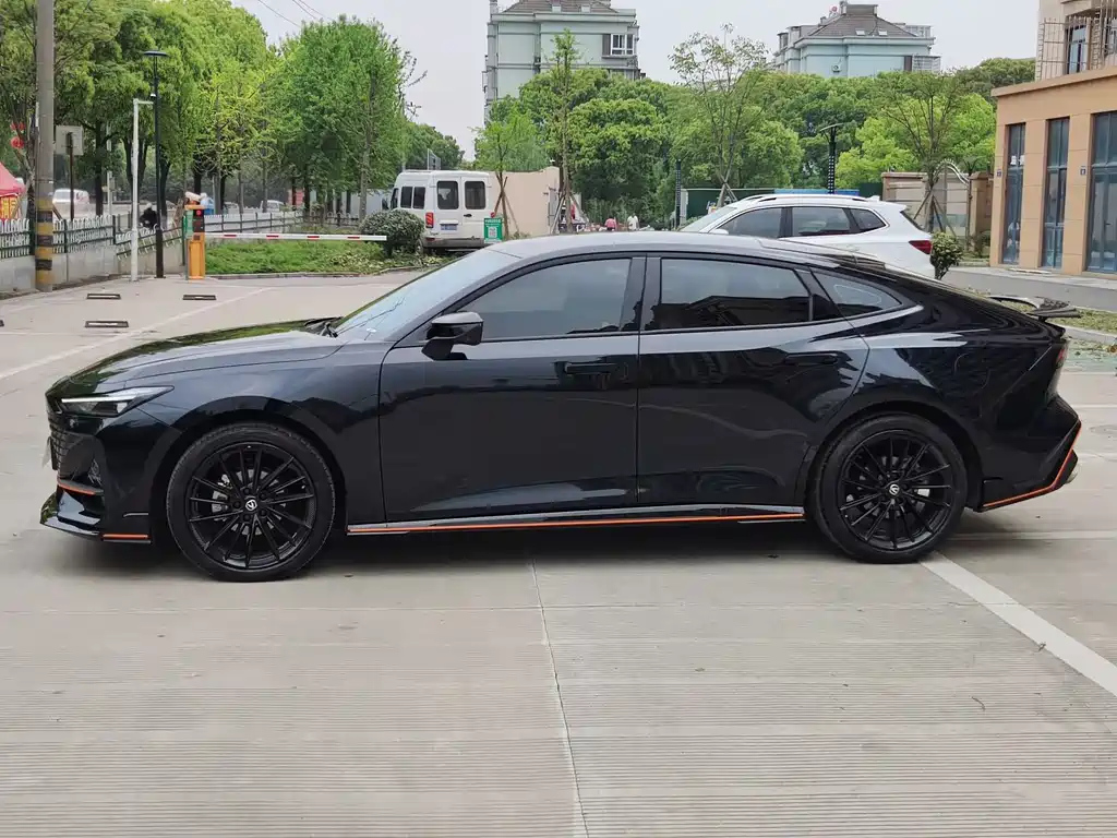 CHANGAN UNI-V 2023
