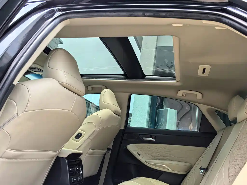 TOYOTA AVALON 2020