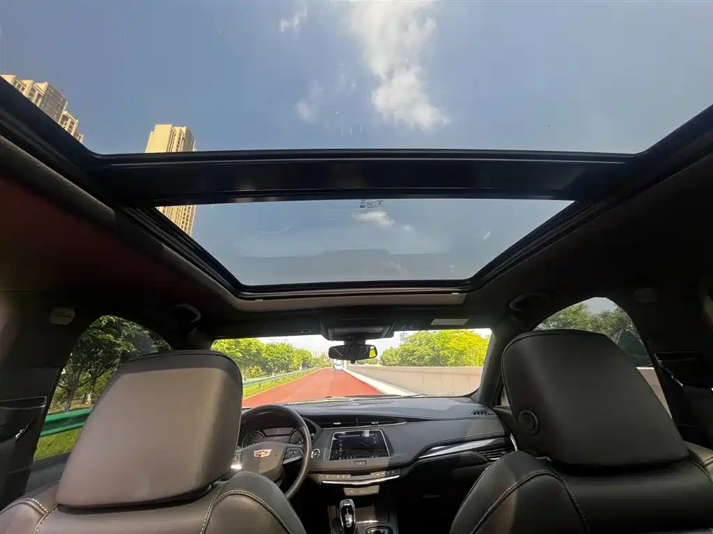 CADILLAC XT4 2022