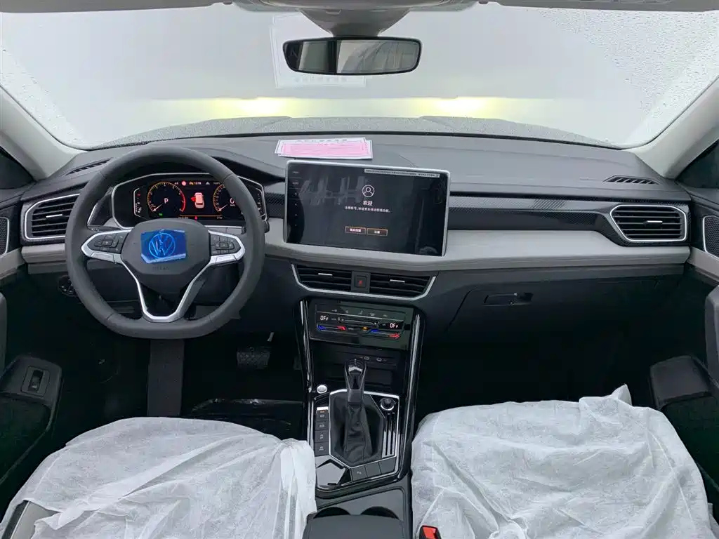 VOLKSWAGEN TAYRON 2024
