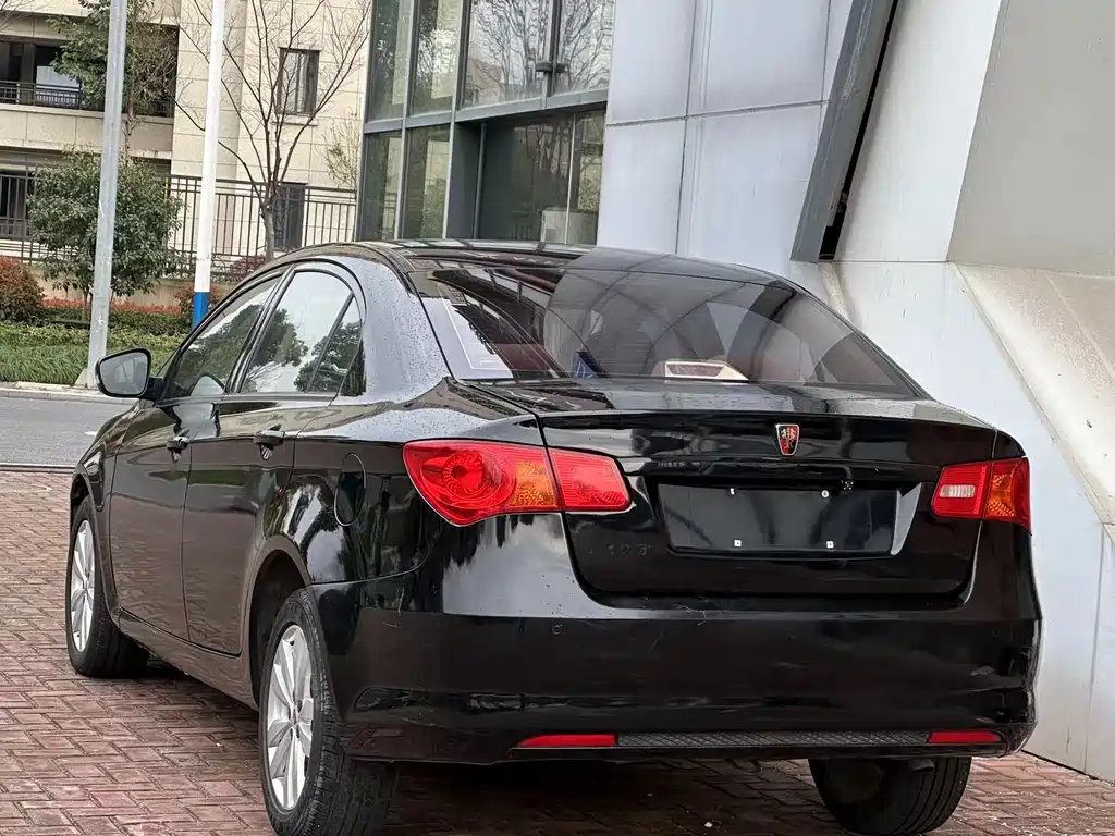 ROEWE 350 2015