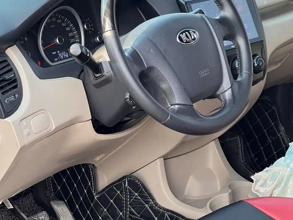 KIA SPORTAGE 2015