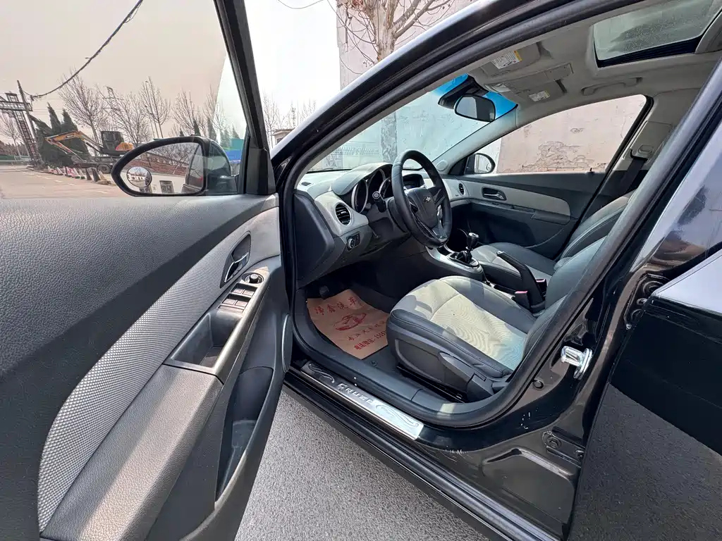 CHEVROLET CRUZE 2010