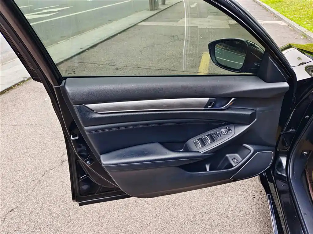 HONDA ACCORD 2021