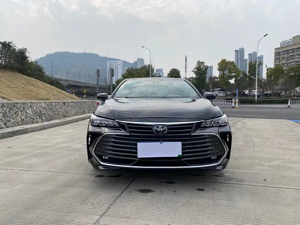 TOYOTA AVALON 2021