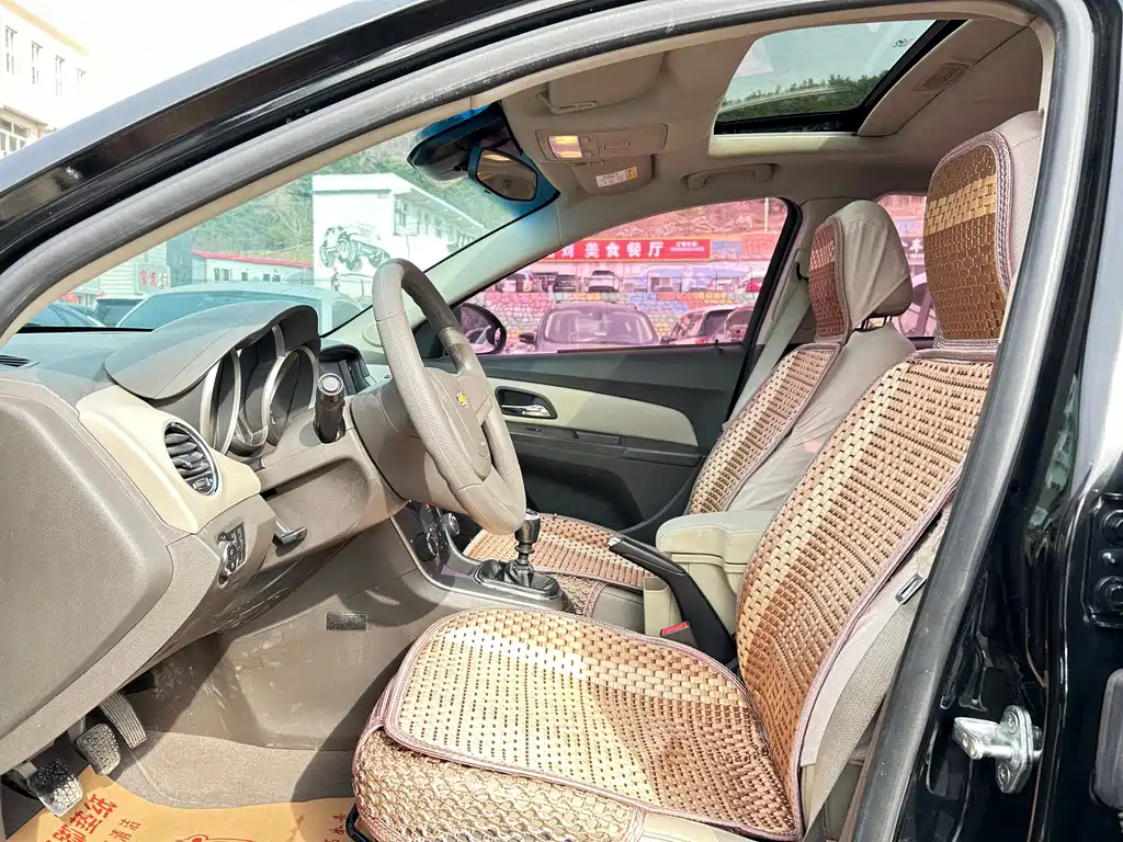 CHEVROLET CRUZE 2016