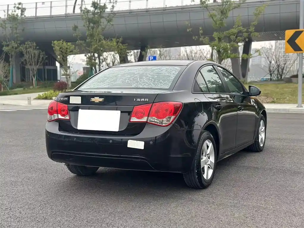 CHEVROLET CRUZE 2012