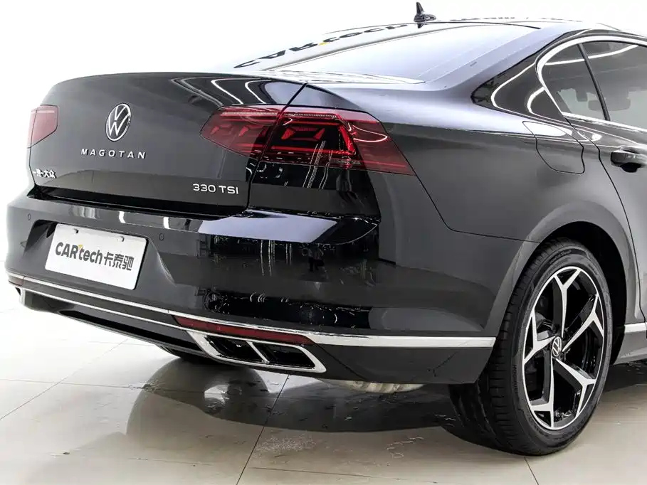 VOLKSWAGEN MAGOTAN 2023