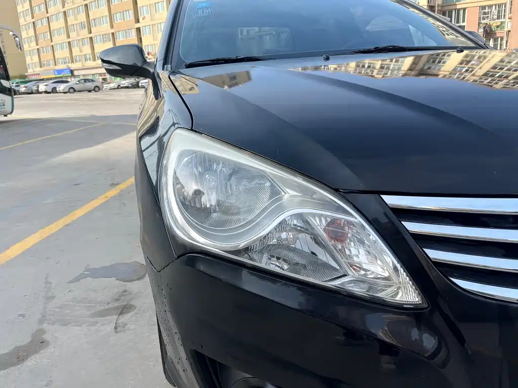 HYUNDAI CELESTA 2012