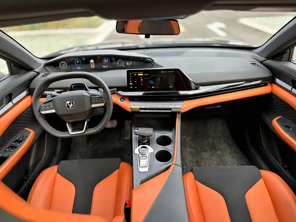 CHANGAN UNI-V 2023