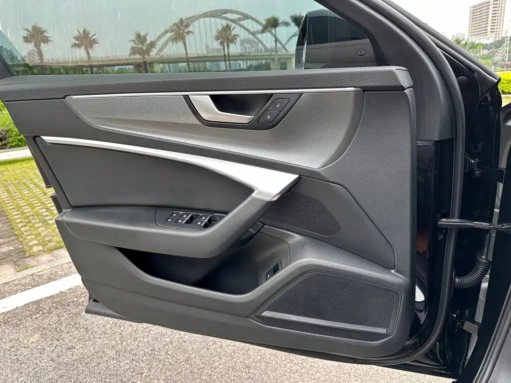 AUDI A6L 2020