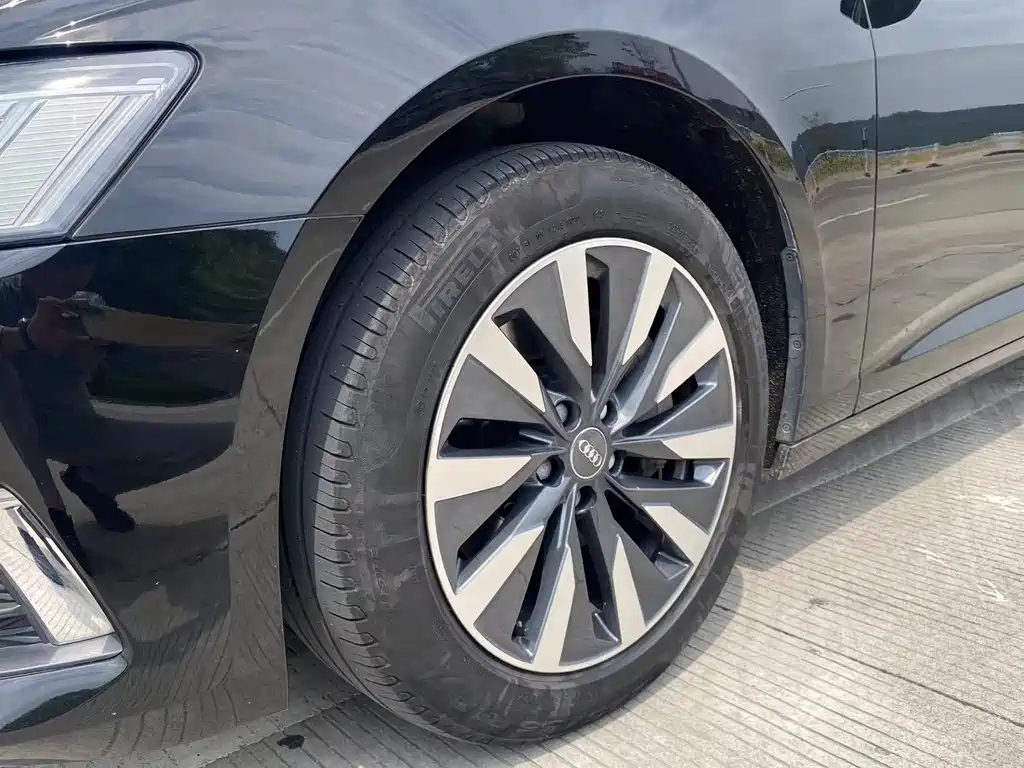 AUDI A6L 2021