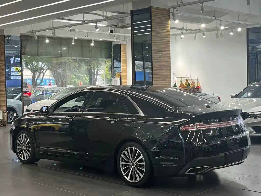 LINCOLN MKZ 2019