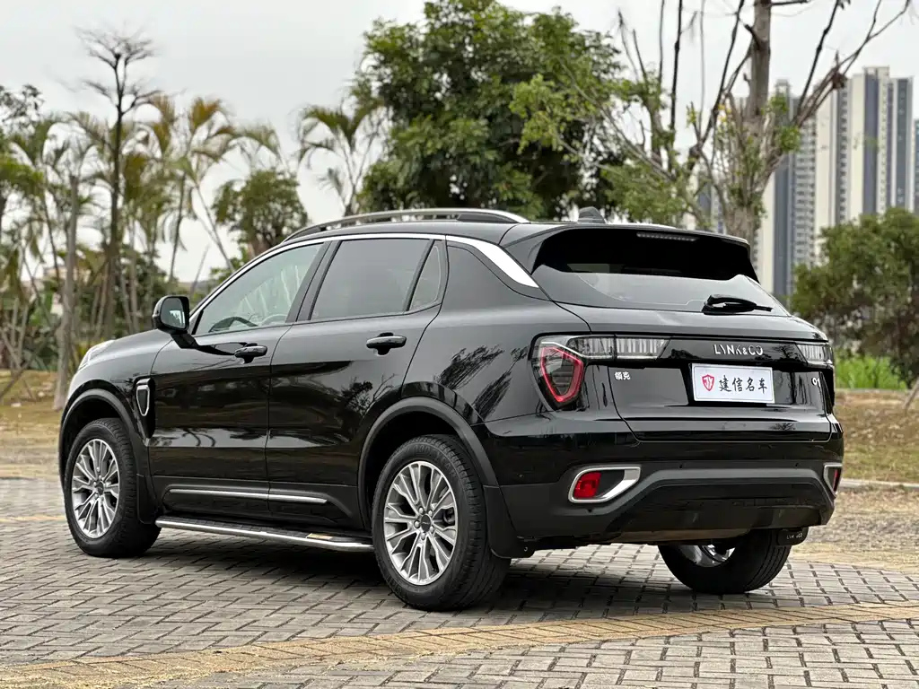 LYNK&CO 01 2019